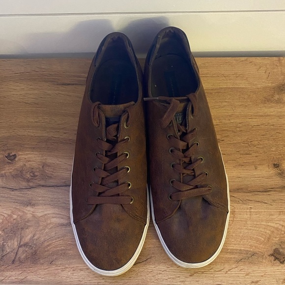 Tommy Hilfiger Other - TOMMY Hilfiger Pawleys 2 Sneaker